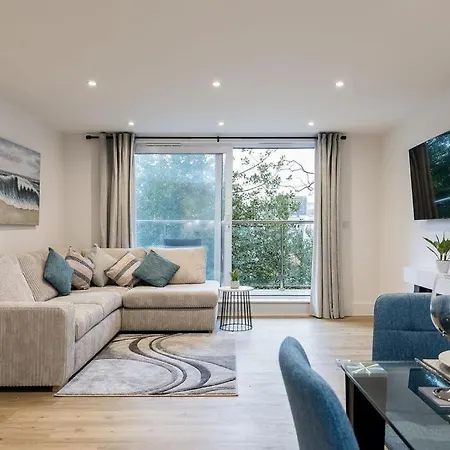 Stylish Town Centre Apartment, W Parking, Nr Beach Bournemouth Exterior photo