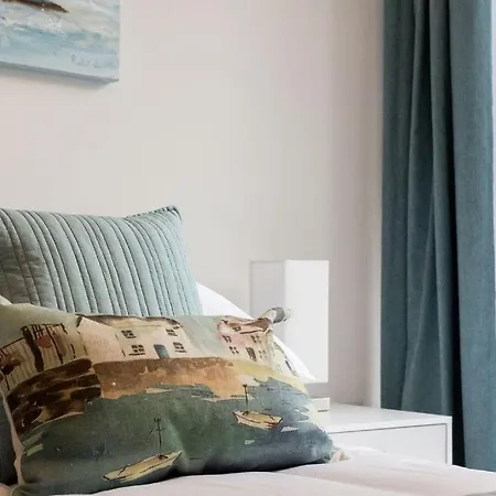 Stylish Town Centre Apartment, W Parking, Nr Beach Bournemouth Exterior photo