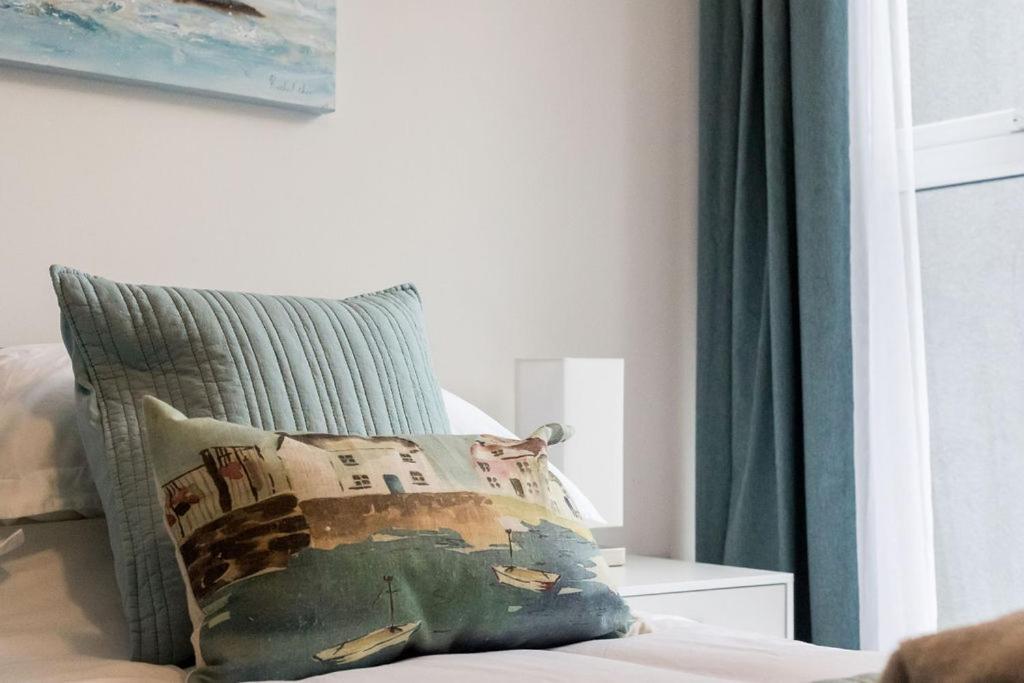Stylish Town Centre Apartment, W Parking, Nr * Bournemouth